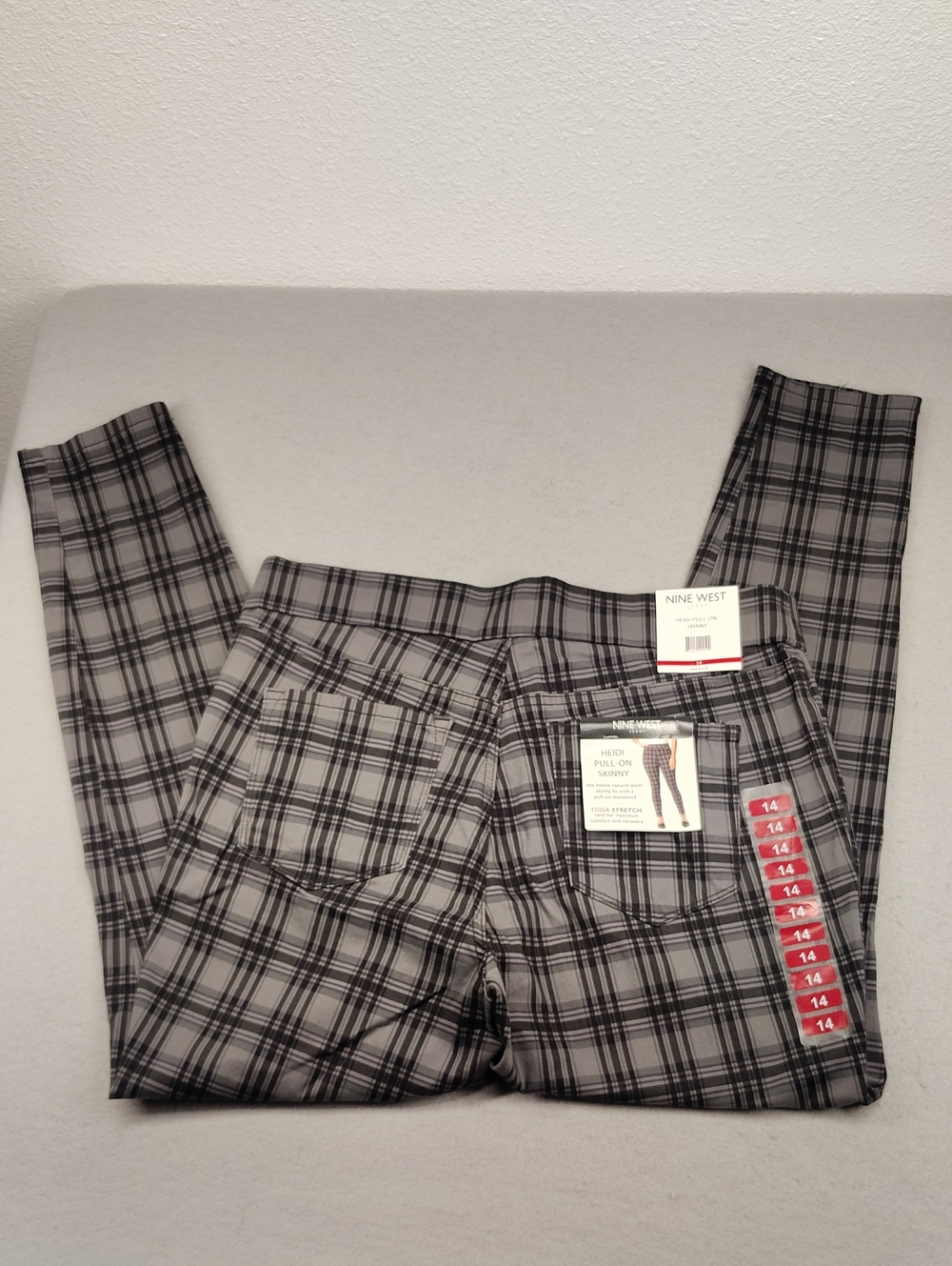 Nine West Black and Gray Plaid Pull-On Trousers